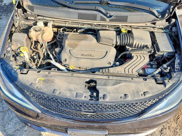 2019 CHRYSLER PACIFICA Limited