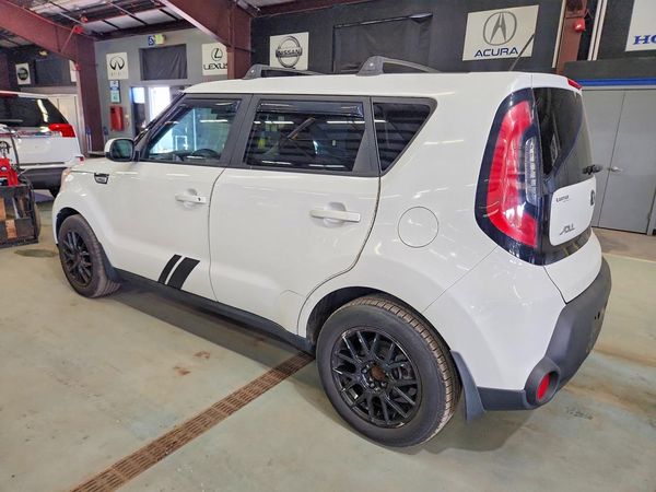 2015 KIA SOUL GL(Middle-low grade)