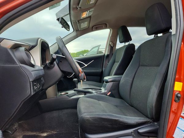 2015 TOYOTA RAV4 LE (X Grade)