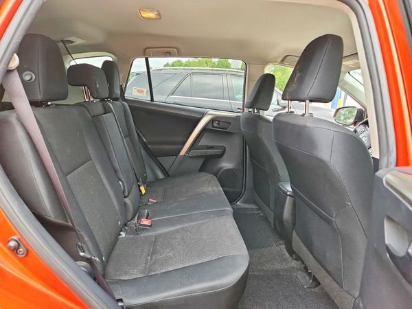 2015 TOYOTA RAV4 LE (X Grade)
