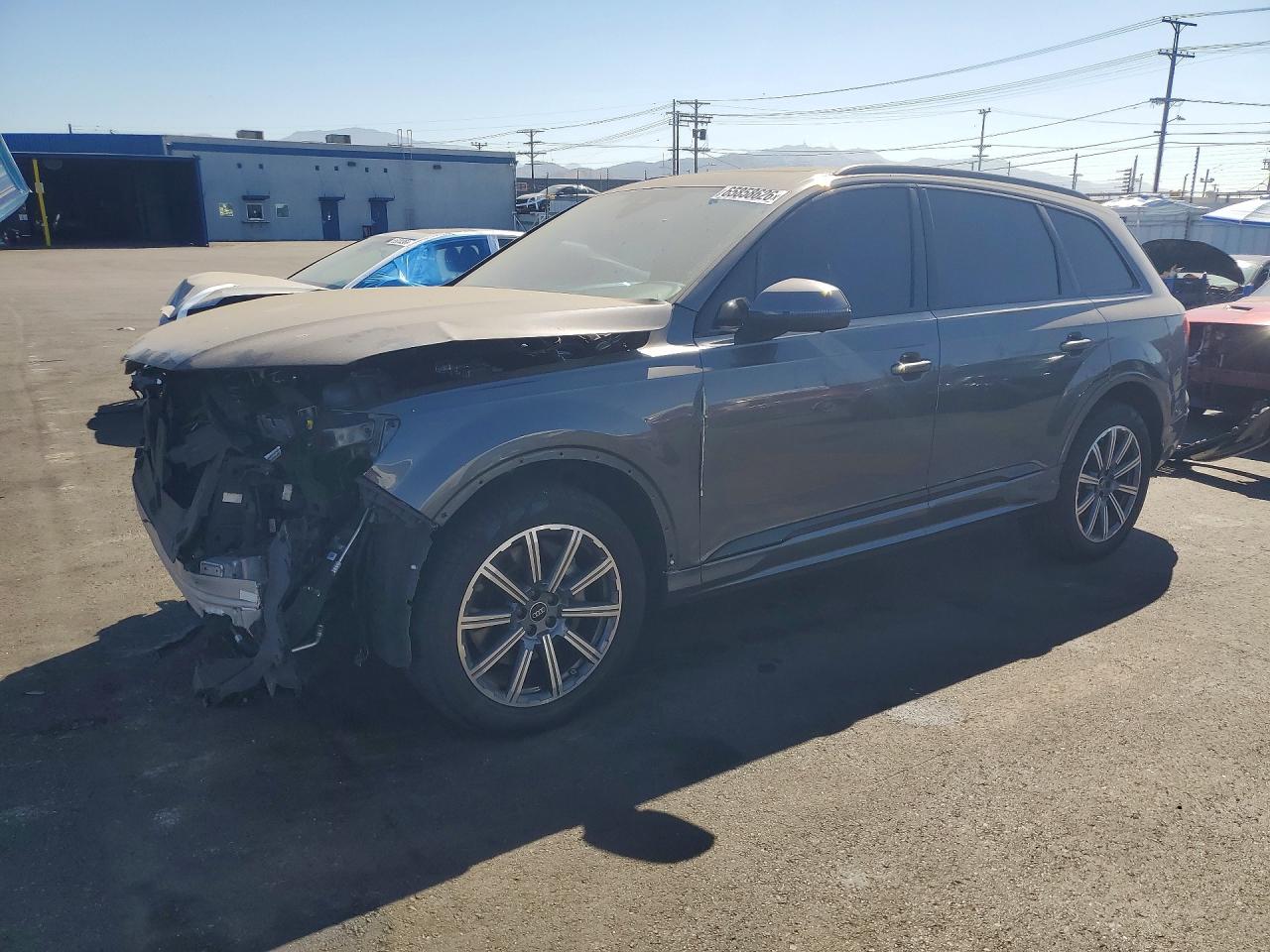 2023 AUDI Q7 quattro Premium Plus