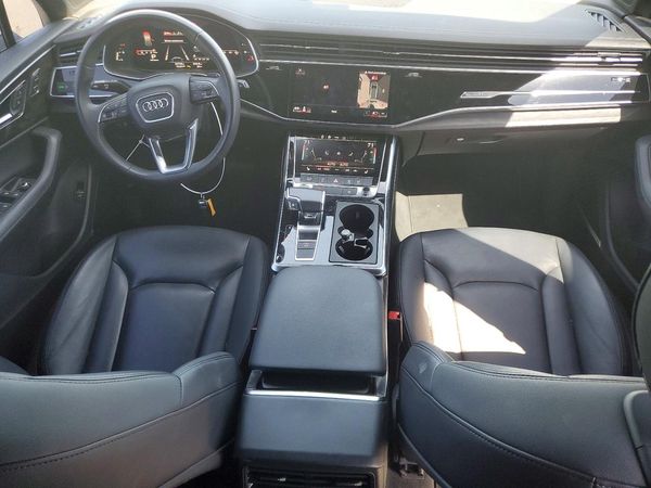 2023 AUDI Q7 quattro Premium Plus