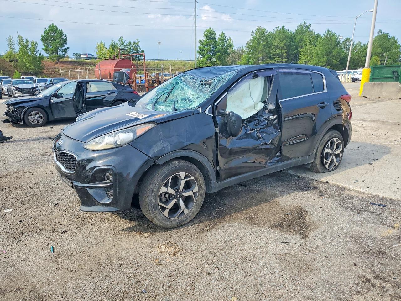 2021 KIA SPORTAGE LX — Front 3/4