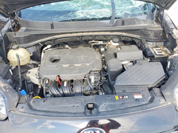 2021 KIA SPORTAGE LX — Engine bay