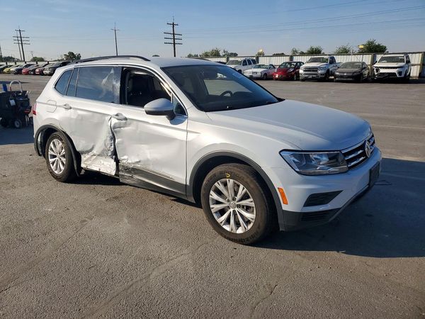2018 VOLKSWAGEN TIGUAN SE, 4Motion SEL