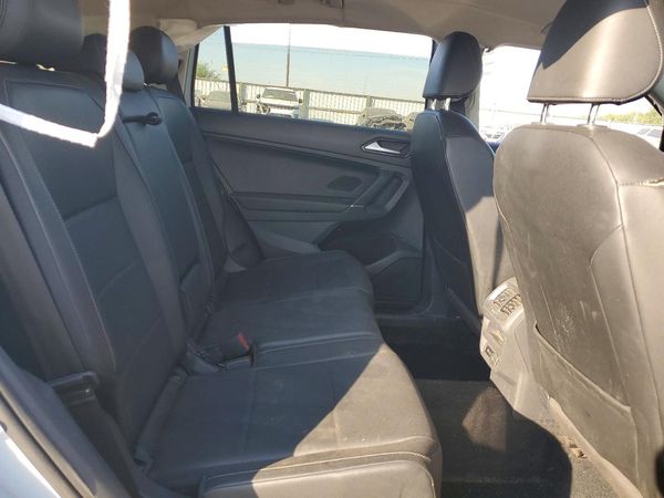 2018 VOLKSWAGEN TIGUAN SE, 4Motion SEL