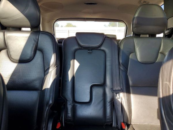 2016 VOLVO XC90