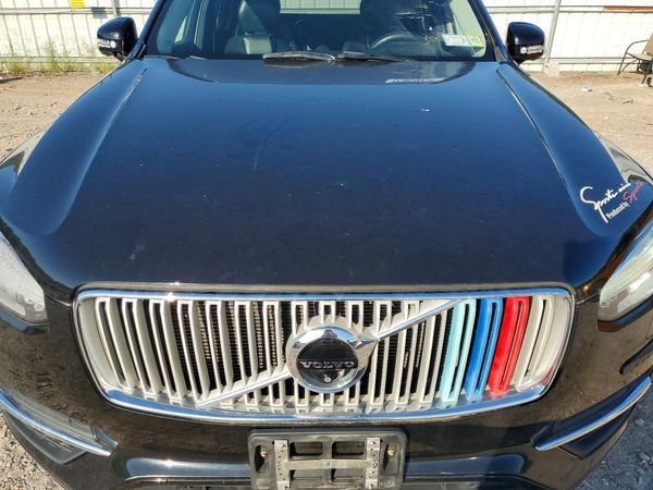 2016 VOLVO XC90