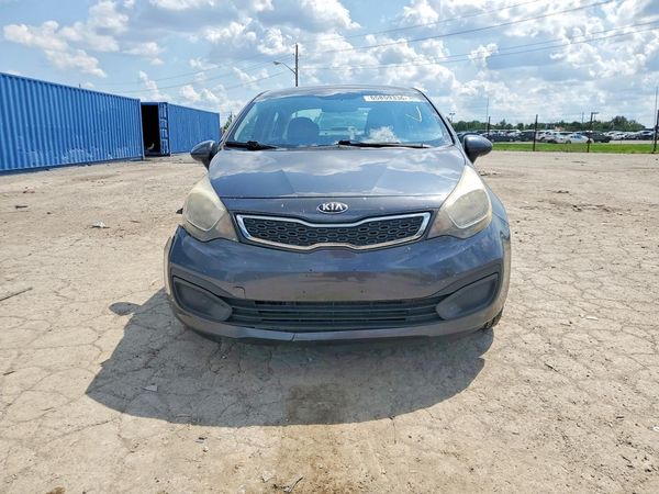 2013 KIA RIO
