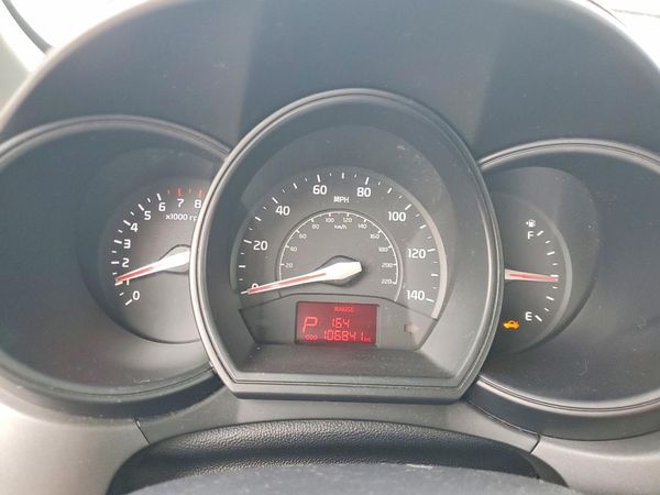 2013 KIA RIO