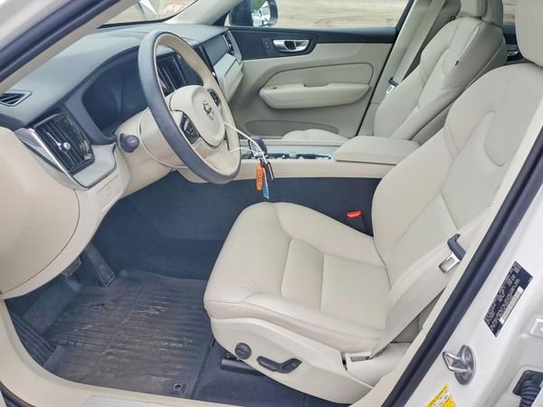 2024 VOLVO XC60