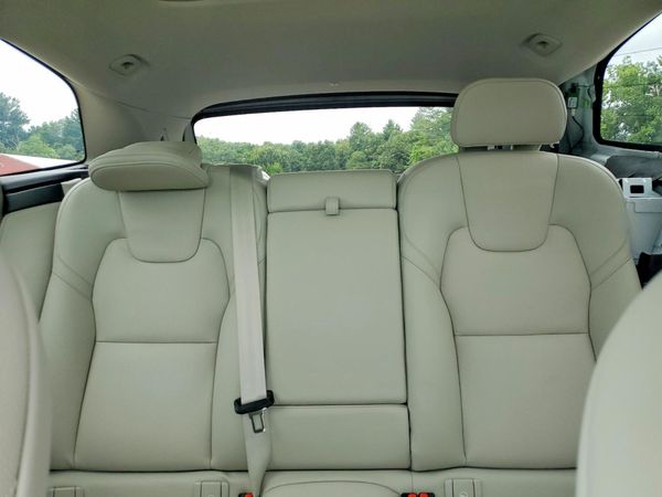 2024 VOLVO XC60