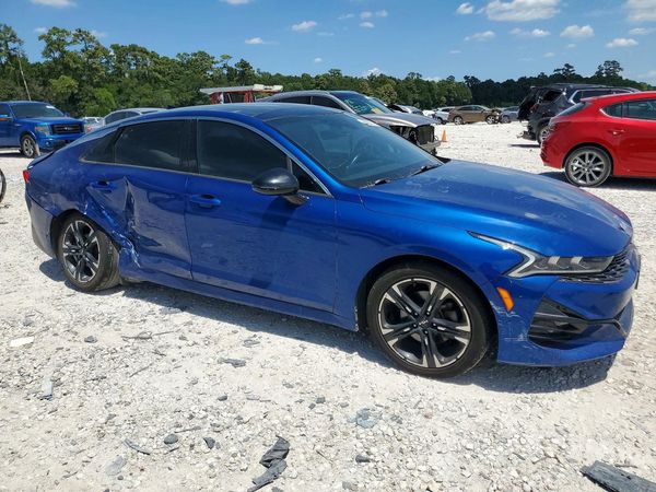 2022 KIA K5