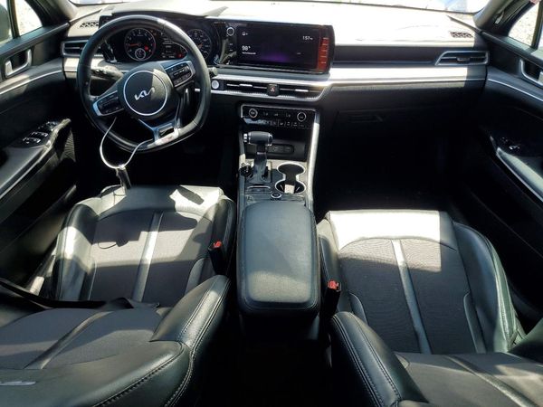 2022 KIA K5