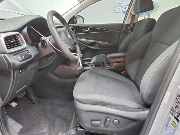 2019 KIA SORENTO L, LX, S