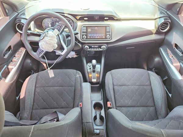 2020 NISSAN KICKS