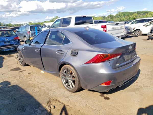 2018 LEXUS IS