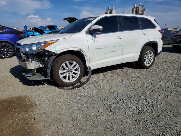 2016 TOYOTA HIGHLANDER