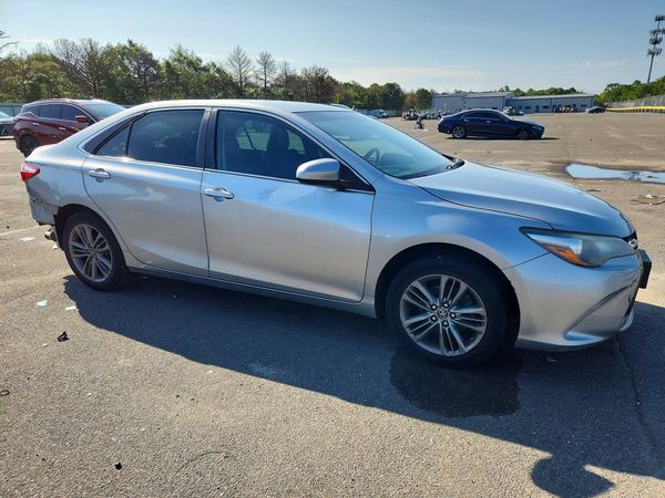 2017 TOYOTA CAMRY