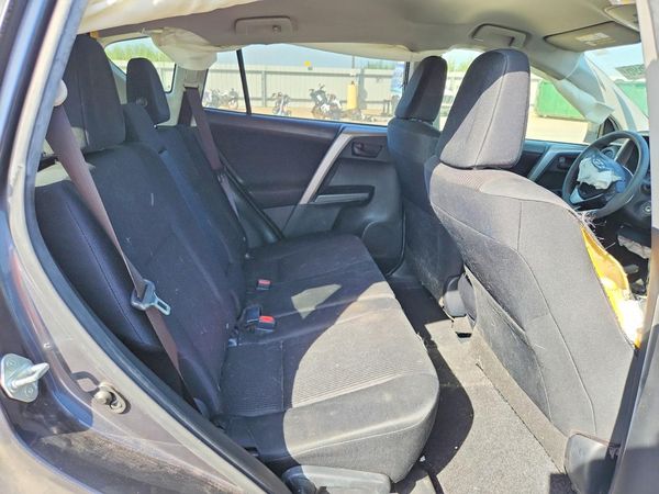 2016 TOYOTA RAV4 LE (X Grade)