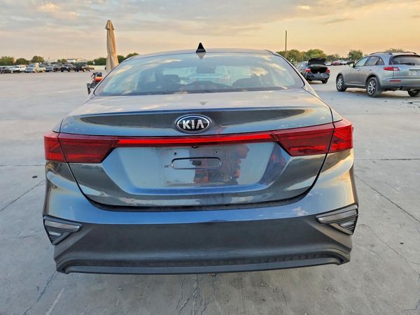 2019 KIA FORTE