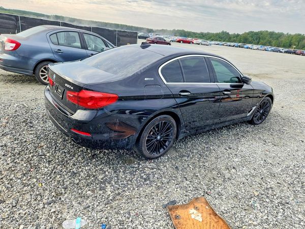 2018 BMW 530E