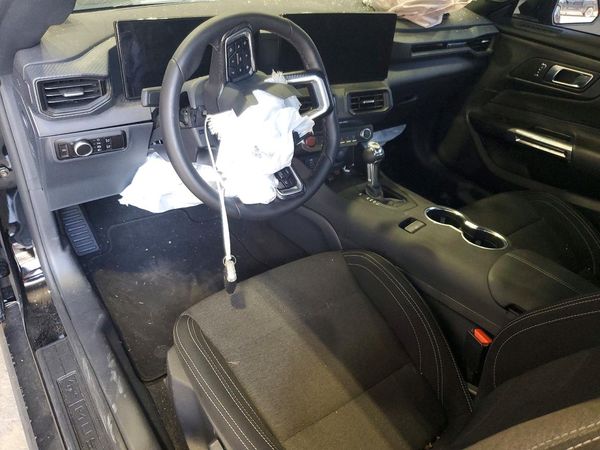 2026 FORD MUSTANG