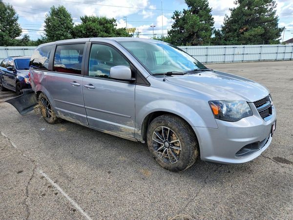 2015 DODGE GRAND CARAVAN SE — Passenger 3/4
