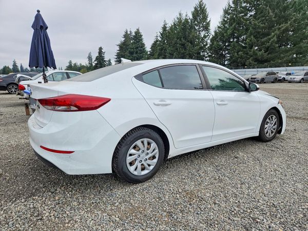 2017 HYUNDAI ELANTRA SE Base