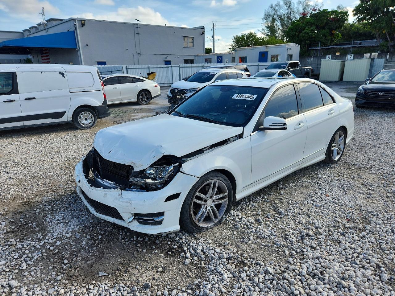 2013 MERCEDES-BENZ C C250