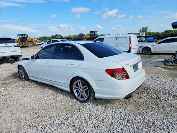 2013 MERCEDES-BENZ C C250