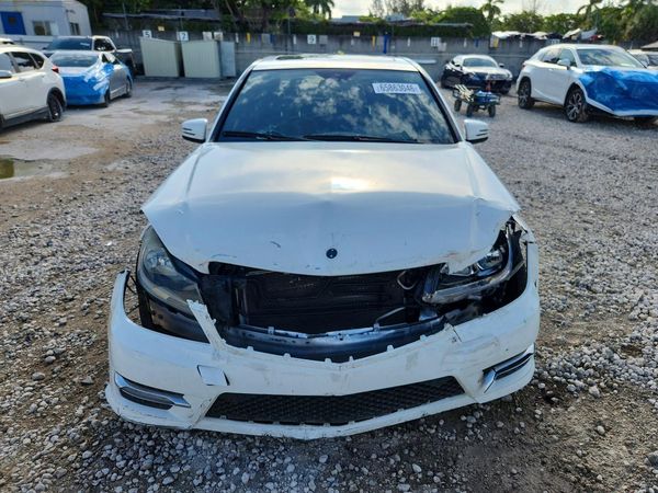 2013 MERCEDES-BENZ C C250