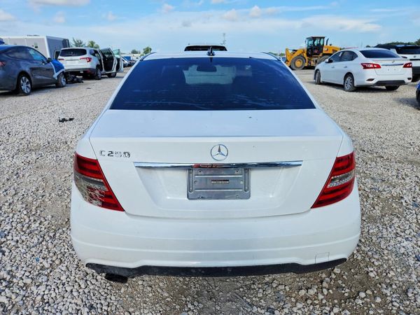 2013 MERCEDES-BENZ C C250