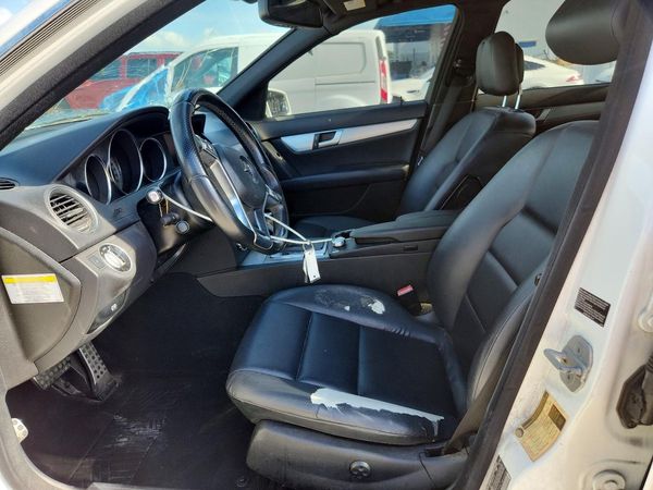 2013 MERCEDES-BENZ C C250