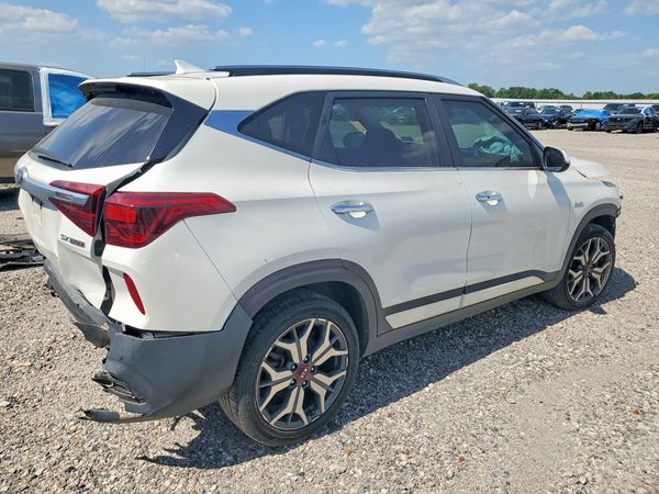 2021 KIA SELTOS SX