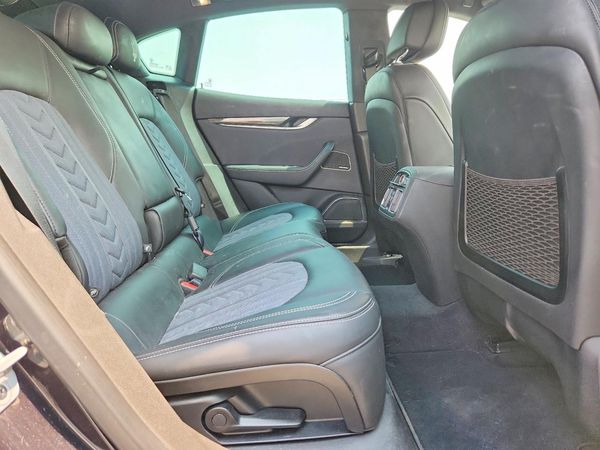 2019 MASERATI LEVANTE Luxury