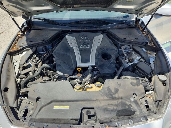 2018 INFINITI Q50 — Engine bay
