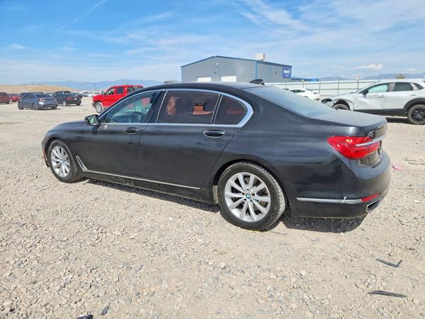 2016 BMW 740