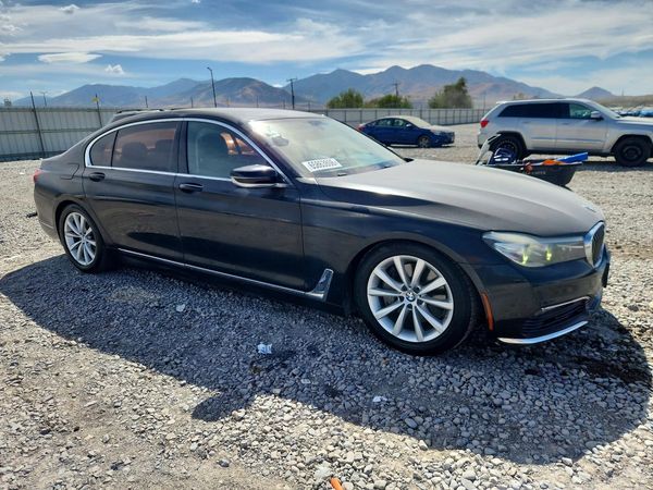 2016 BMW 740