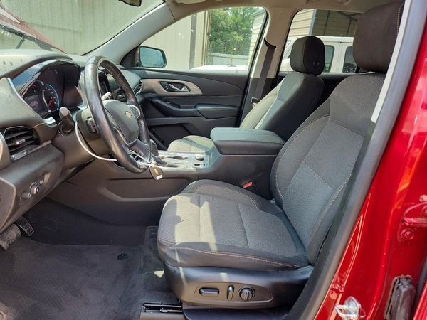 2020 CHEVROLET TRAVERSE LT