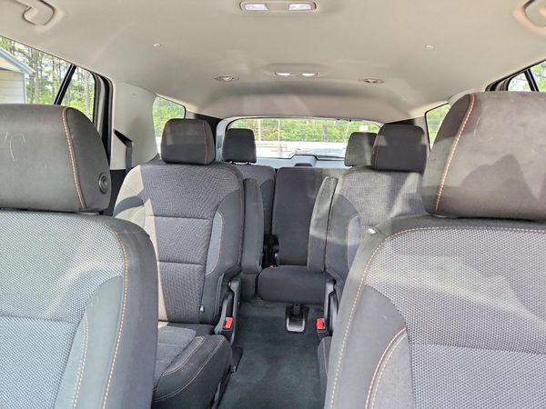 2020 CHEVROLET TRAVERSE LT