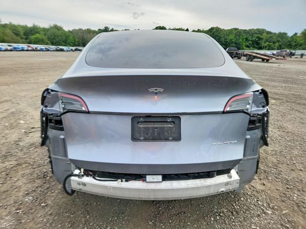 2024 TESLA MODEL  Y