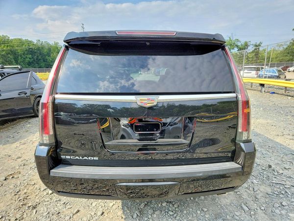 2019 CADILLAC ESCALADE
