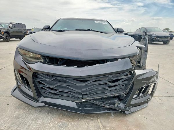 2017 CHEVROLET CAMARO 1LT