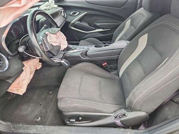 2017 CHEVROLET CAMARO 1LT