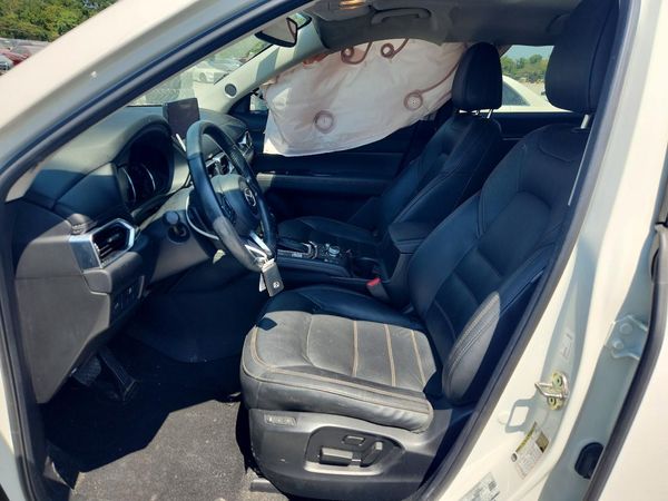 2022 MAZDA CX-5 Premium Package