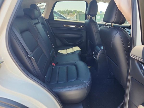 2022 MAZDA CX-5 Premium Package