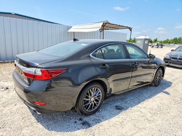 2018 LEXUS ES