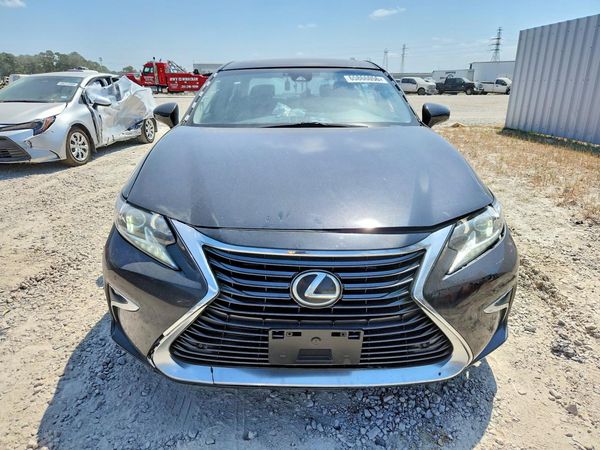 2018 LEXUS ES
