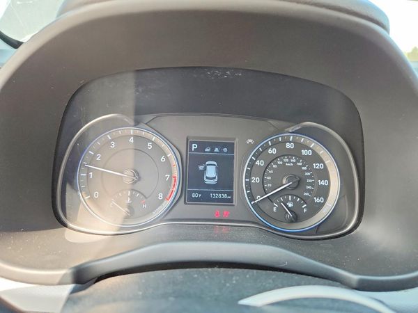 2021 HYUNDAI KONA SE